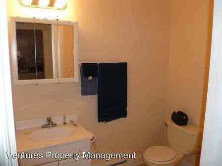 3rd image of 1754 E Oakton St APT 104