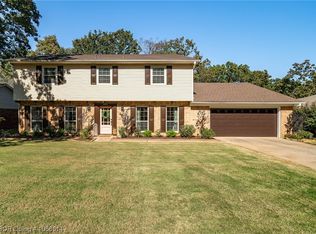 8011 Dover Cir, Fort Smith, AR 72903