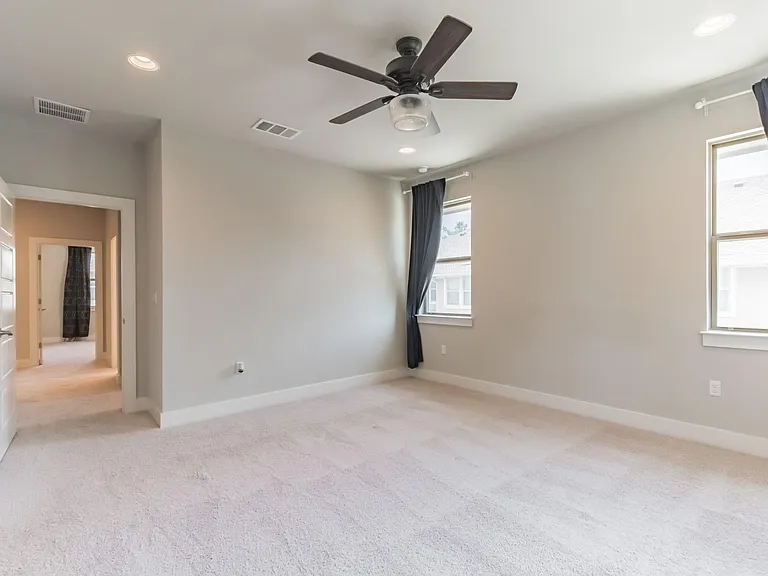 13800 Lyndhurst St #221 — Photo 20