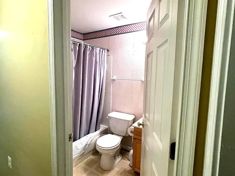 20411 Middlebury St — Photo 28