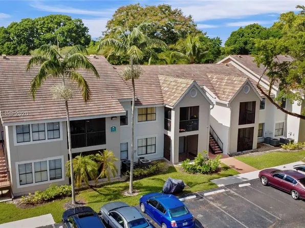 15600 SW 106th Ln APT 1007, Miami, FL 33196
