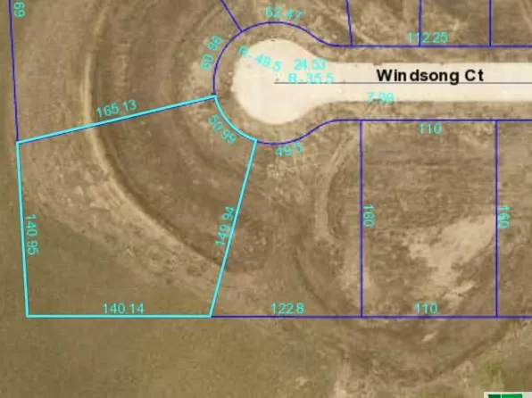 6700 Windsong Ct, Sioux City, IA 51106