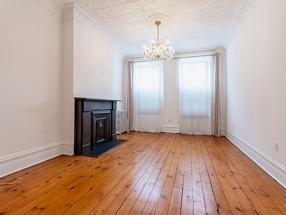 3rd image of 505 Henry St APT 1B