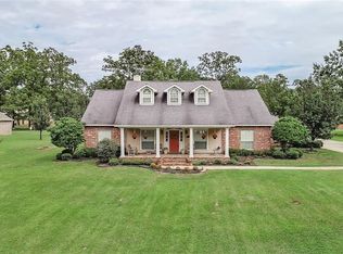1946 Leeward Cv, Benton, LA 71006