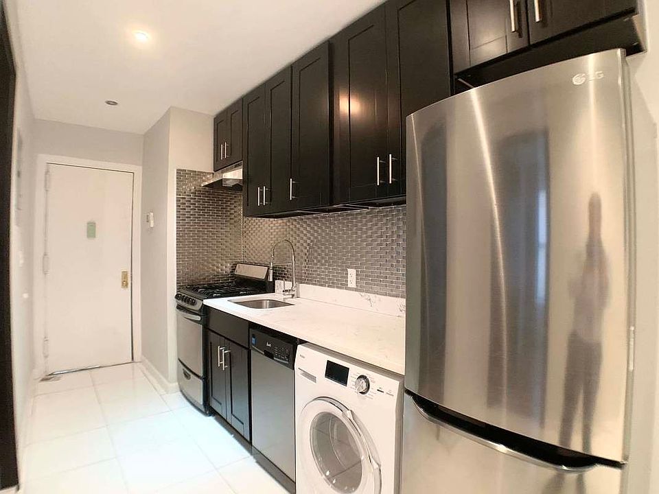 1st image of 350 Manhattan Ave #3EE