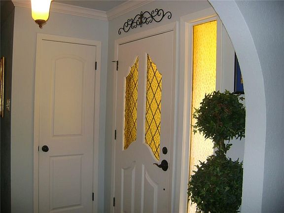 3rd image of 5401 Knollwood Dr