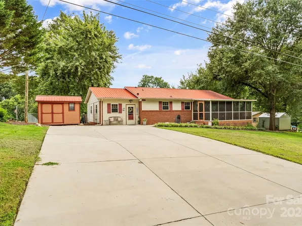 3250 12th Avenue Pl SE #1B, Conover, NC 28613