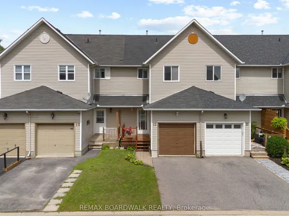 240 Mississippi Ct #12, Carleton Place, ON K7C 4R1