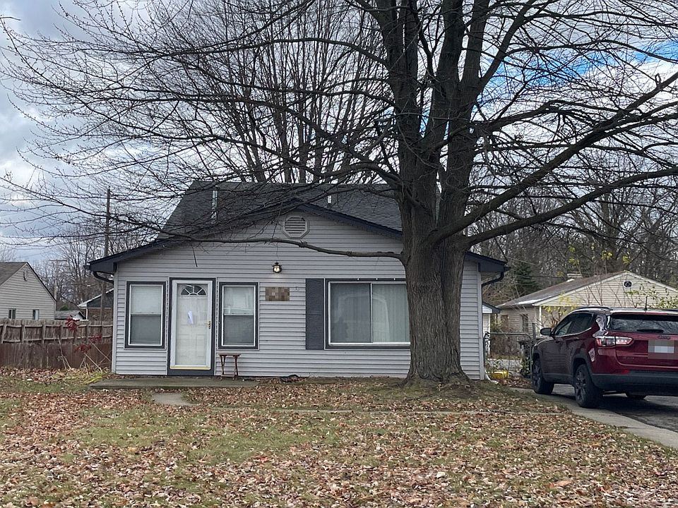 1st image of 22093 Monterey Dr