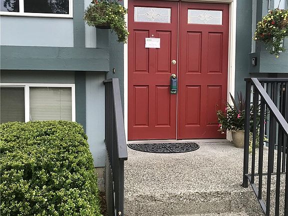 3rd image of 7009 22nd Dr NE