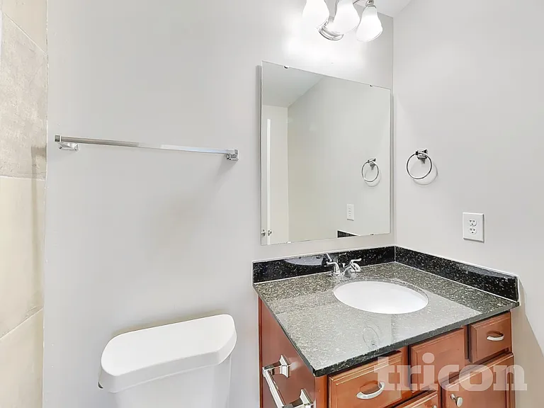 4201 Broadstairs Dr — Photo 7