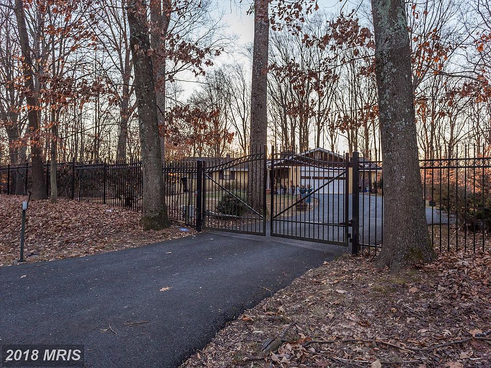 8504 Horseshoe Ln, Potomac, MD 20854 Zillow