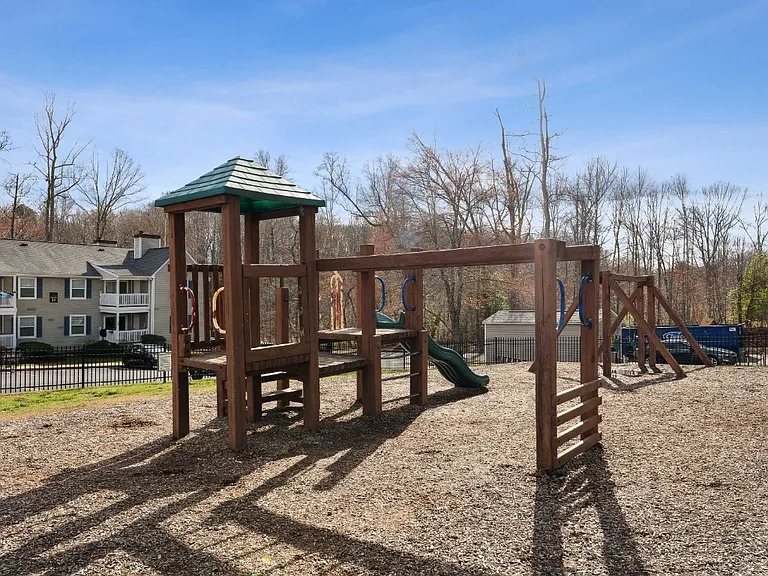 Ashton Creek — Photo 12
