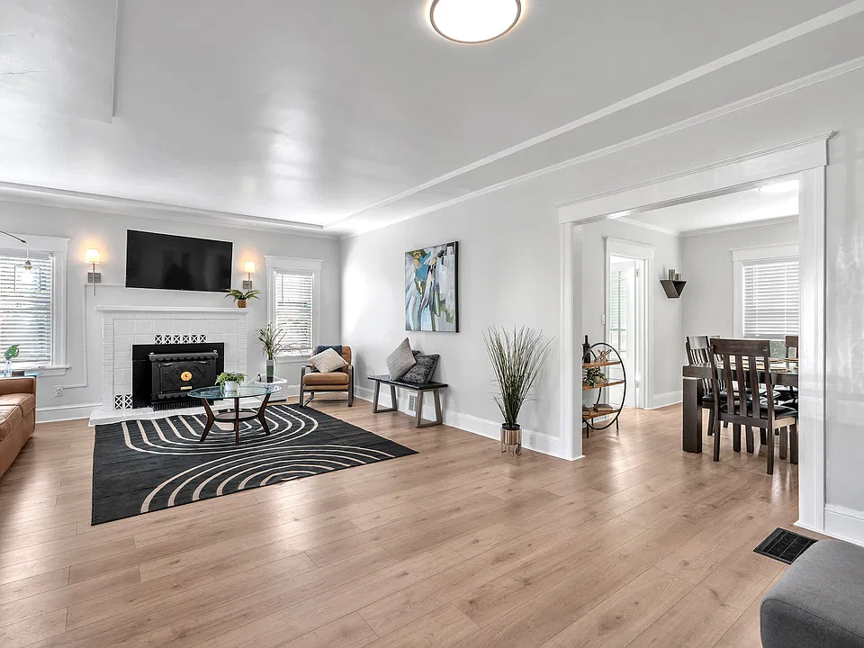 15 Monte Vista Ave