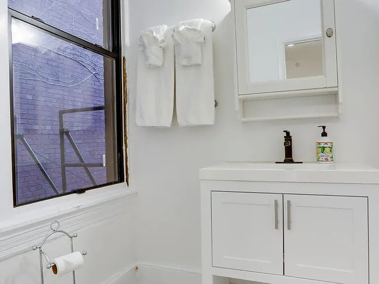 1765 R St NW #301A — Photo 21