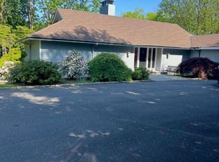 55 Tomac Ave, Old Greenwich, CT 06870