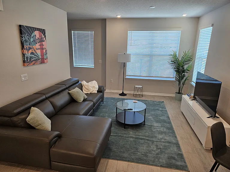 157 Barstow Pl — Photo 3