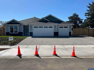 2195 Pheasant Ave, Stayton, OR 97383
