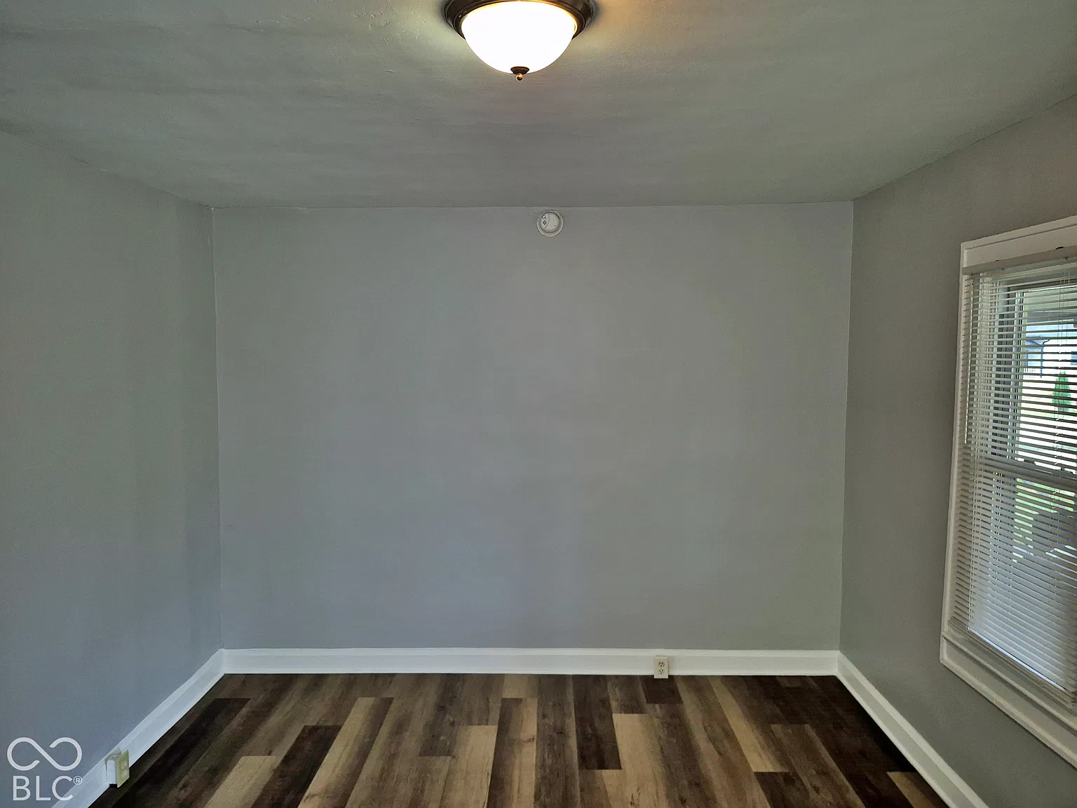 2 bed, 1.5 bath, 1235 sqft, $1,050 — Photo 4