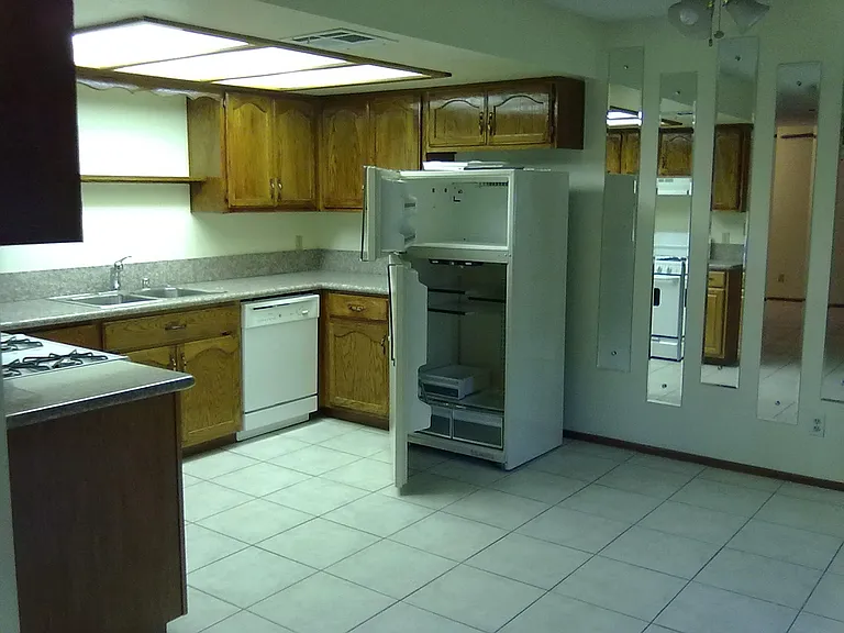 6645 W Tropicana Ave #203 — Photo 6