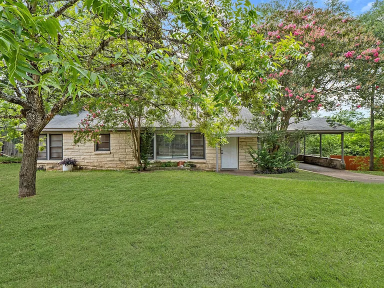 6208 Walnut Hills Dr — Photo 1