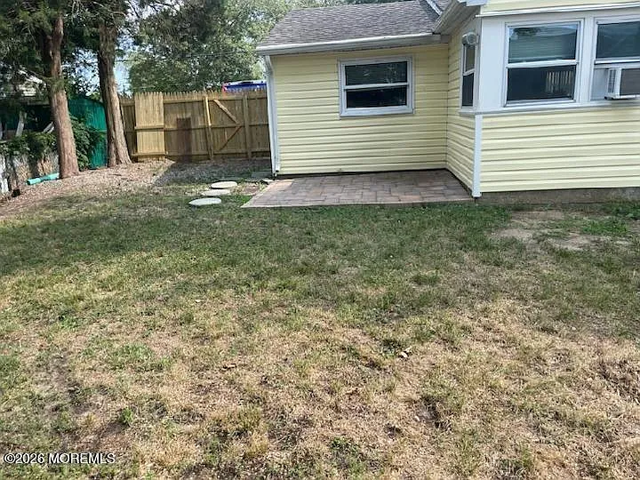 418 Beach Blvd — Photo 2