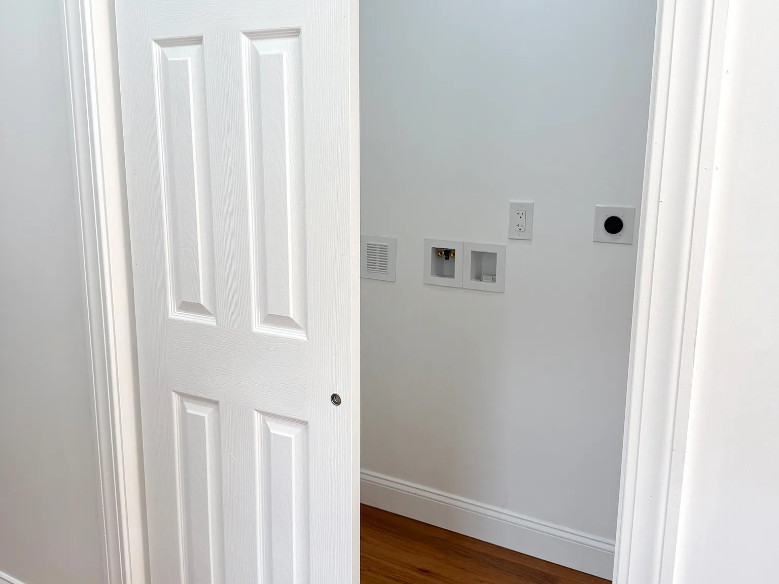 4 bed, 1280 sqft, $3,000 — Photo 4