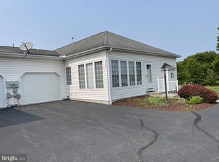 2797 Meadow Dr, Gettysburg, PA 17325