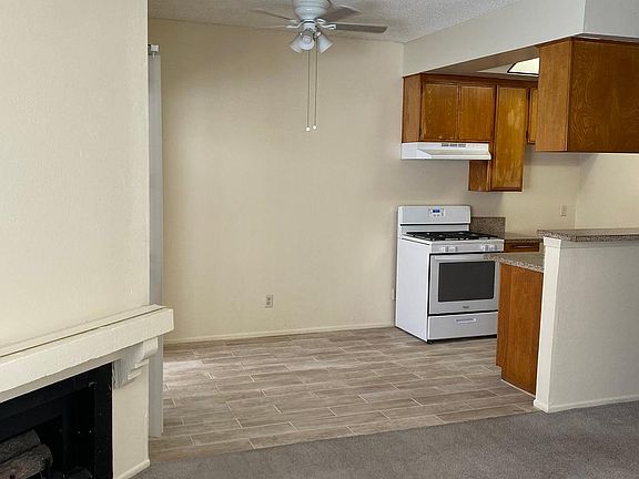 4th image of 7343 Balboa Blvd