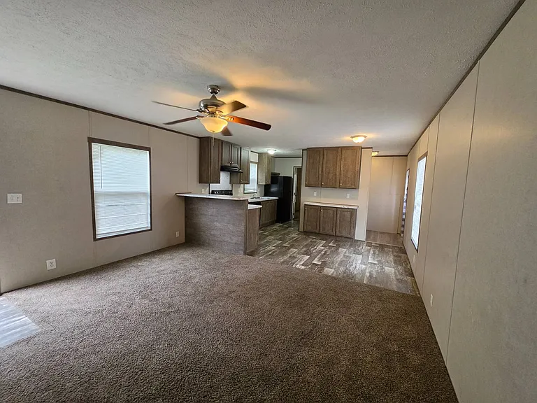 2320 E Macarthur Rd #P03 — Photo 1