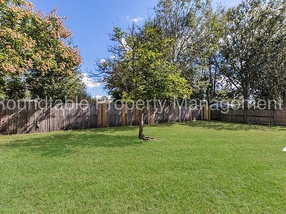 2nd image of 7847 Moss Pointe Trl E