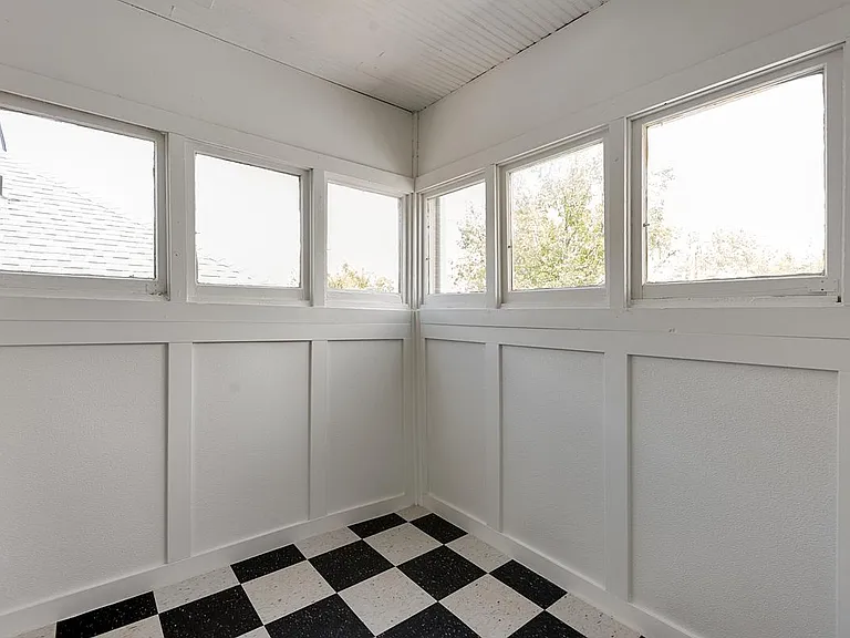 1124 N. St. Paul Street — Photo 26