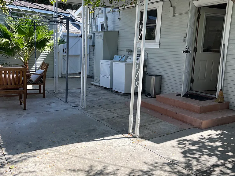 329 Brent Pl — Photo 22