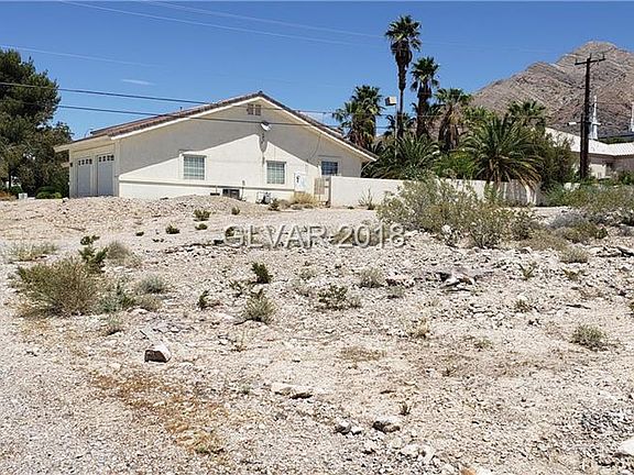 3rd image of 764 Rossmore Dr