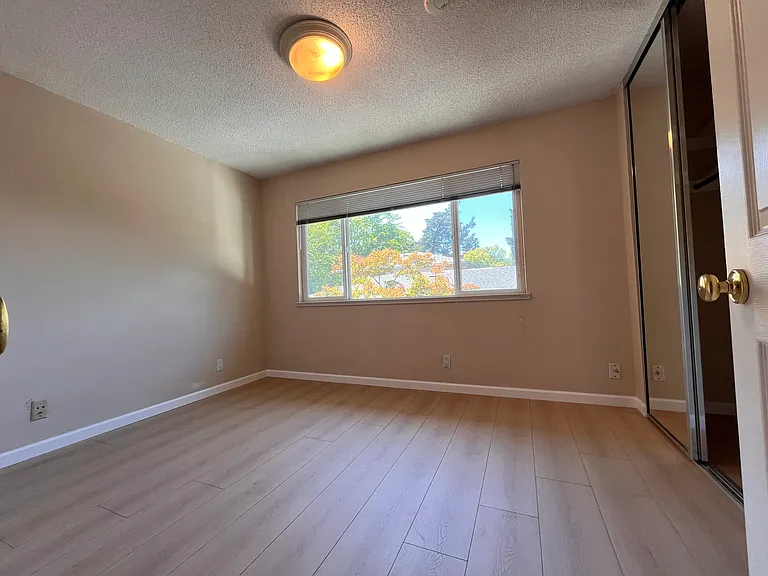 1121 Kottinger Dr #2 — Photo 12