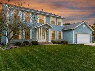 1960 Charleston Dr, Marion, IA 52302