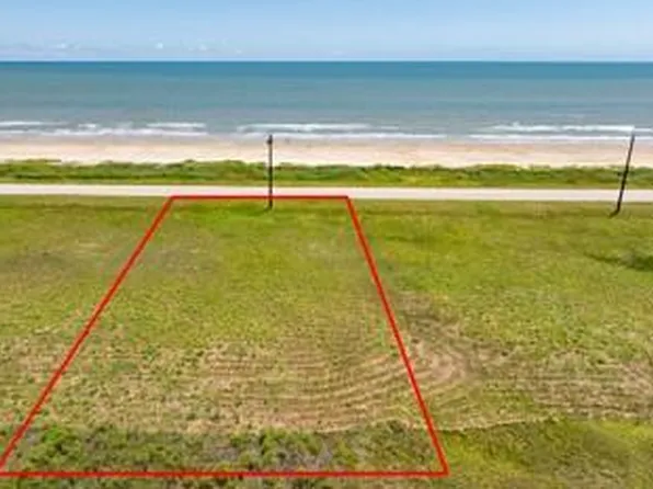 11721 Bluewater Dr, Freeport, TX 77541