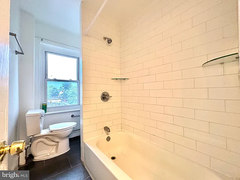 914 Swede St #3 — Photo 15