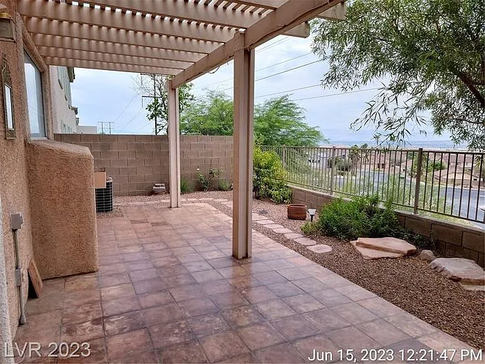 638 Solitude Point Ave — Photo 31
