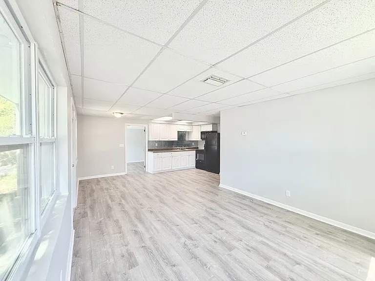 617 Pent St — Photo 11
