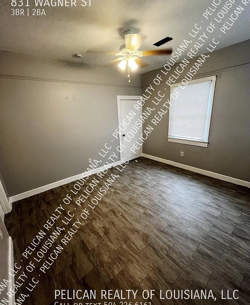 3 bed, 1200 sqft — Photo 1