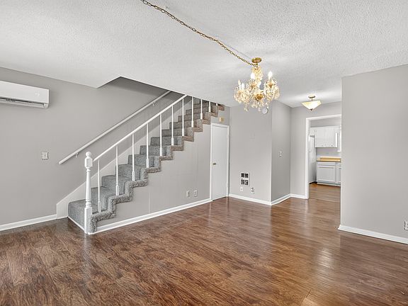 5th image of 2516 Glenrose Ave