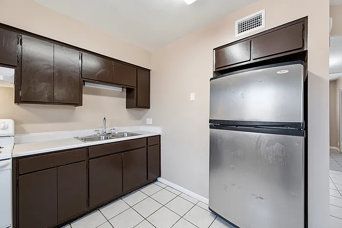 1752 E Virginia Ave #1 — Photo 8