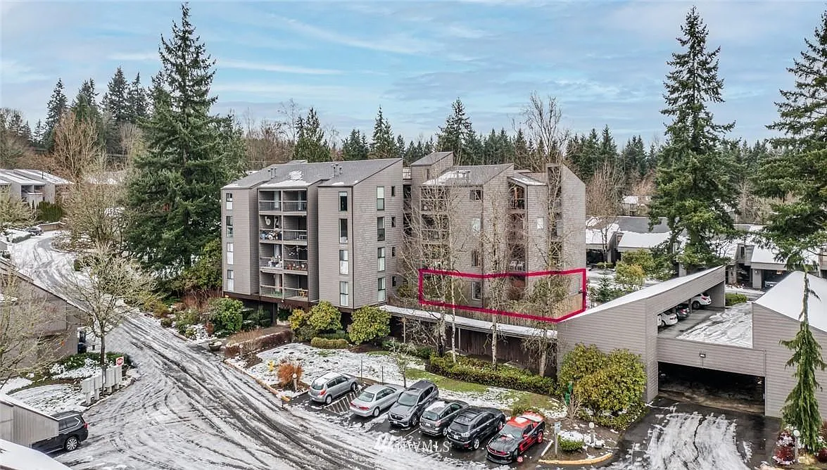 Building Photo - 13820 NE 65th St #537