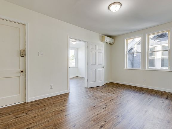3rd image of 1224 McNeilly Ave APT 4