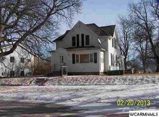 208 Bush St, Lakefield, MN 56150