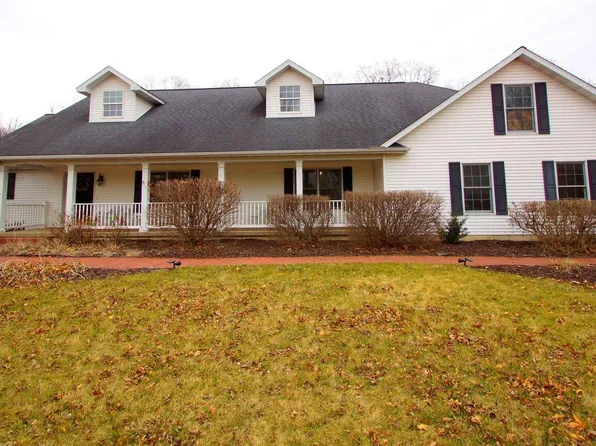 22607 66th Ave N, Port Byron, IL 61275