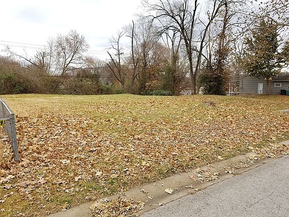 2nd image of 2501 N 61st Ter