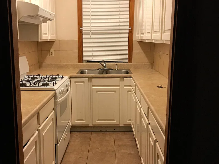 11 Sagamore St #1 — Photo 2