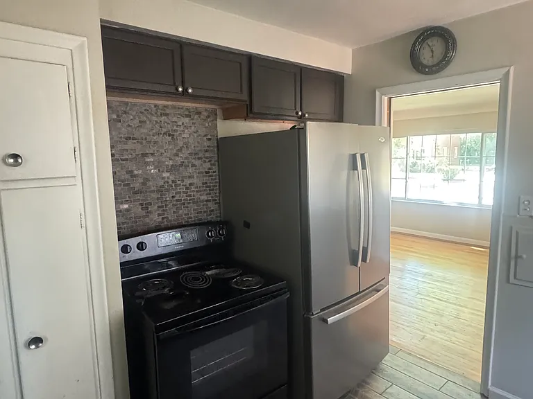 13630 Pearson St — Photo 9